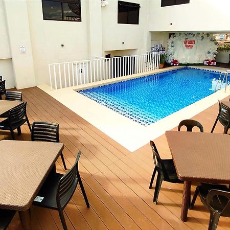 Rudolfo Suites โรฮัสซิตี้ ภายนอก รูปภาพ