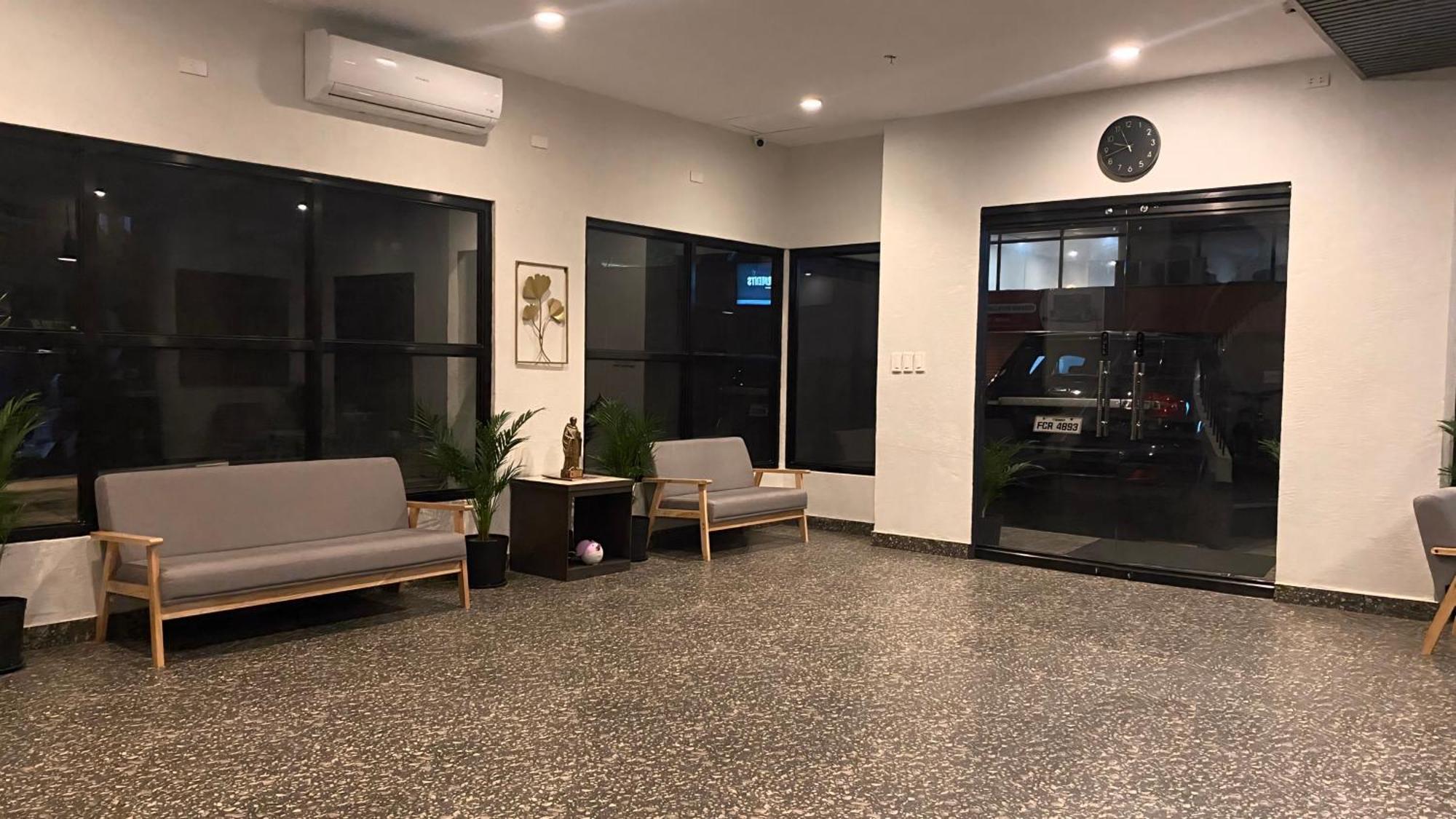 Rudolfo Suites โรฮัสซิตี้ ภายนอก รูปภาพ