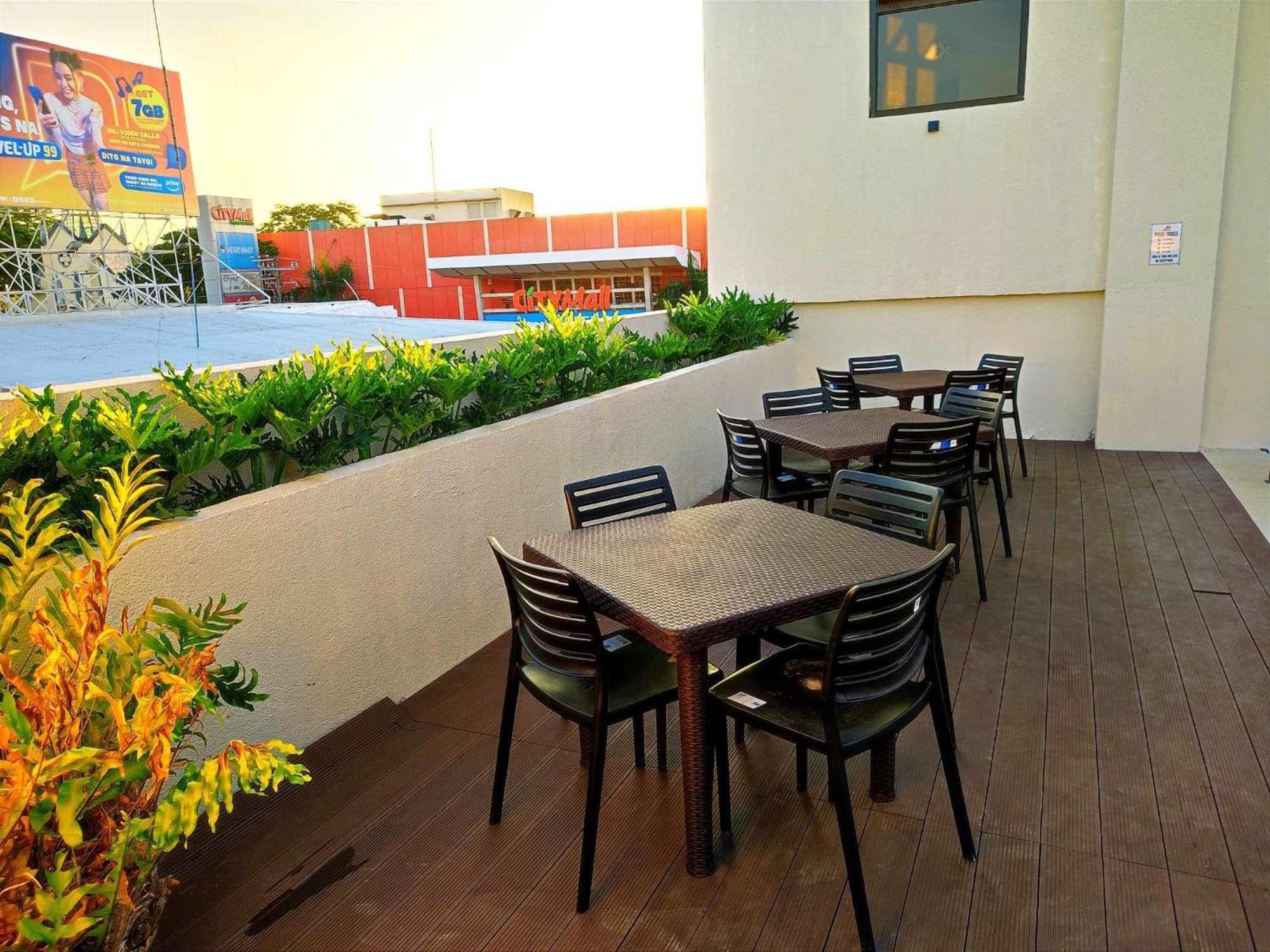 Rudolfo Suites โรฮัสซิตี้ ภายนอก รูปภาพ