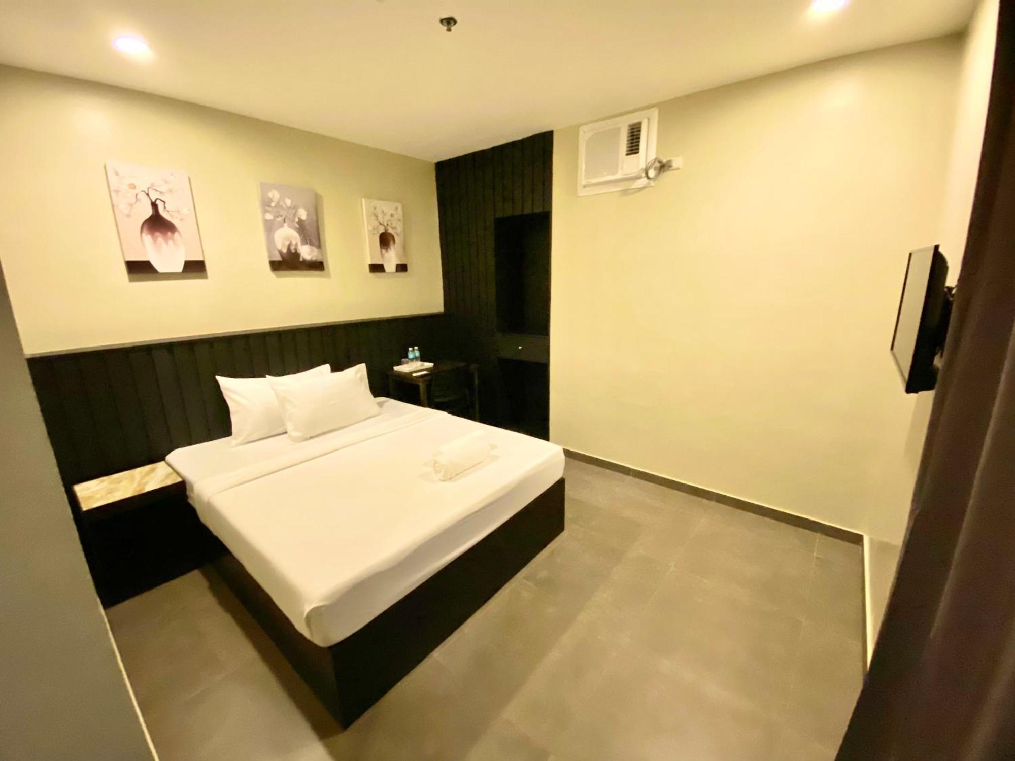 Rudolfo Suites โรฮัสซิตี้ ภายนอก รูปภาพ