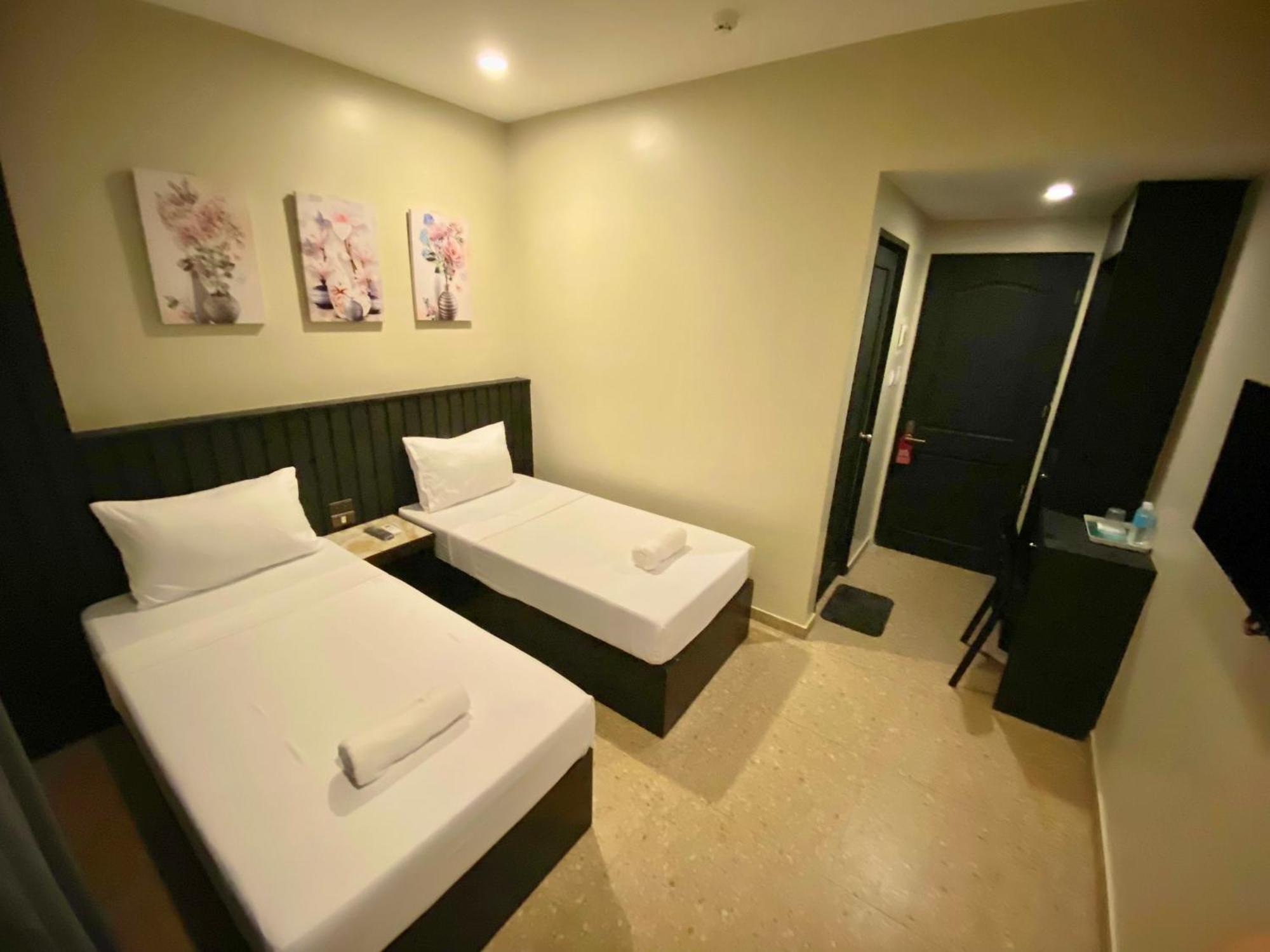 Rudolfo Suites โรฮัสซิตี้ ภายนอก รูปภาพ