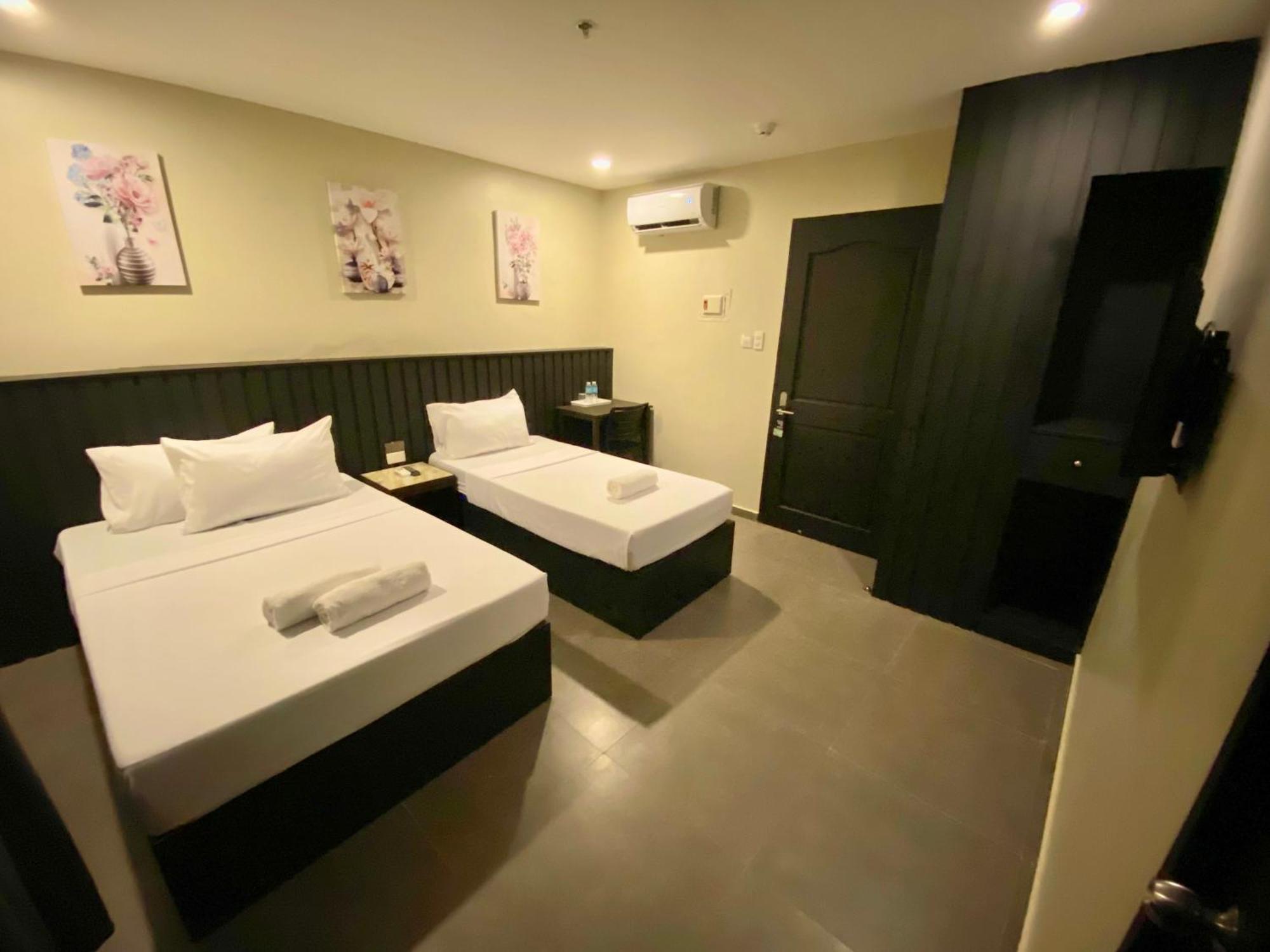 Rudolfo Suites โรฮัสซิตี้ ภายนอก รูปภาพ