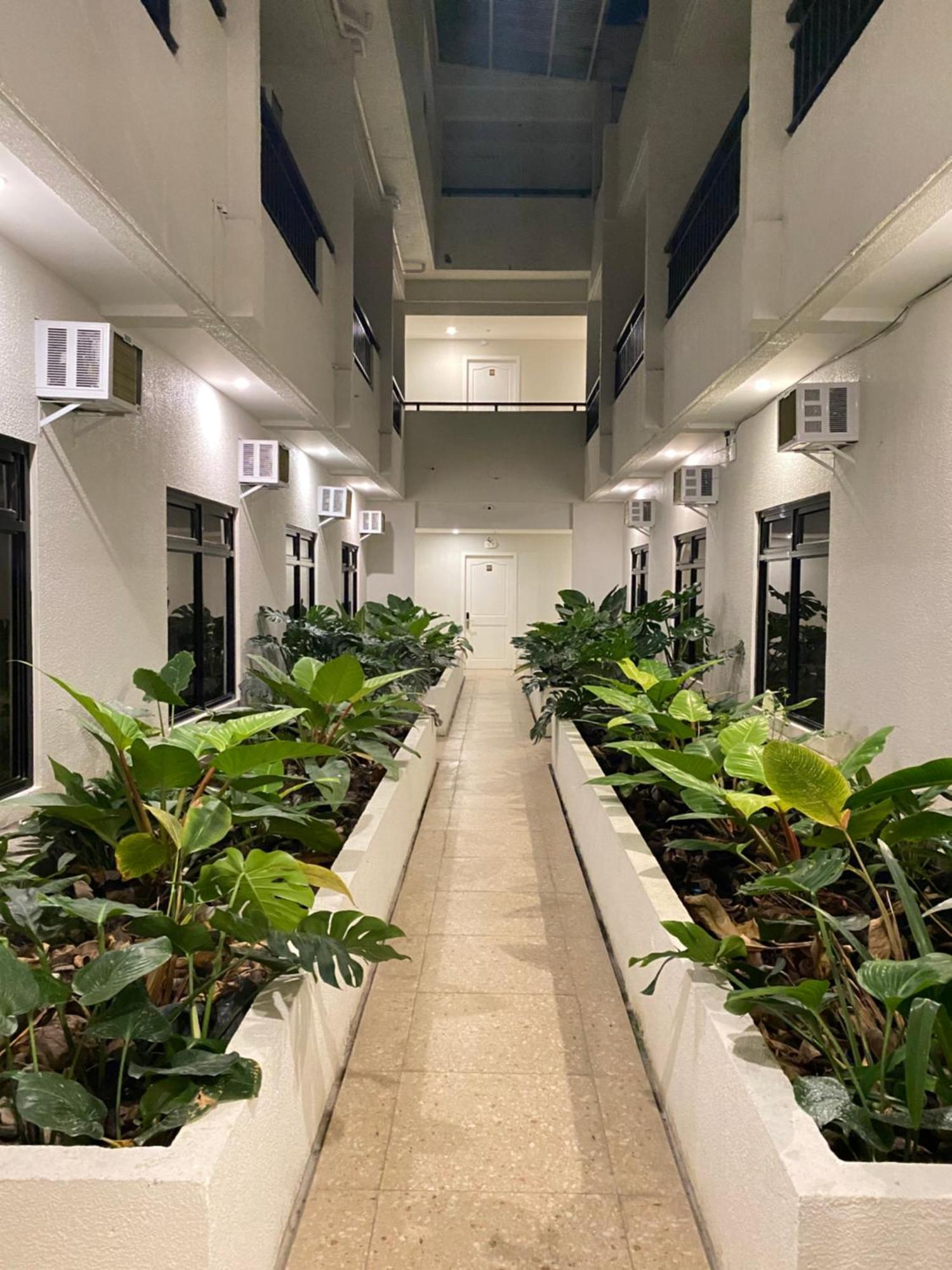 Rudolfo Suites โรฮัสซิตี้ ภายนอก รูปภาพ
