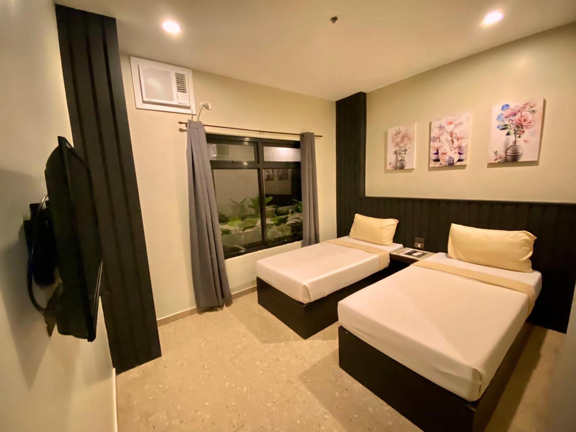 Rudolfo Suites โรฮัสซิตี้ ภายนอก รูปภาพ